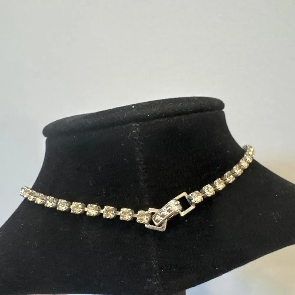 Unbranded Women's Silver and Grey Jewellery